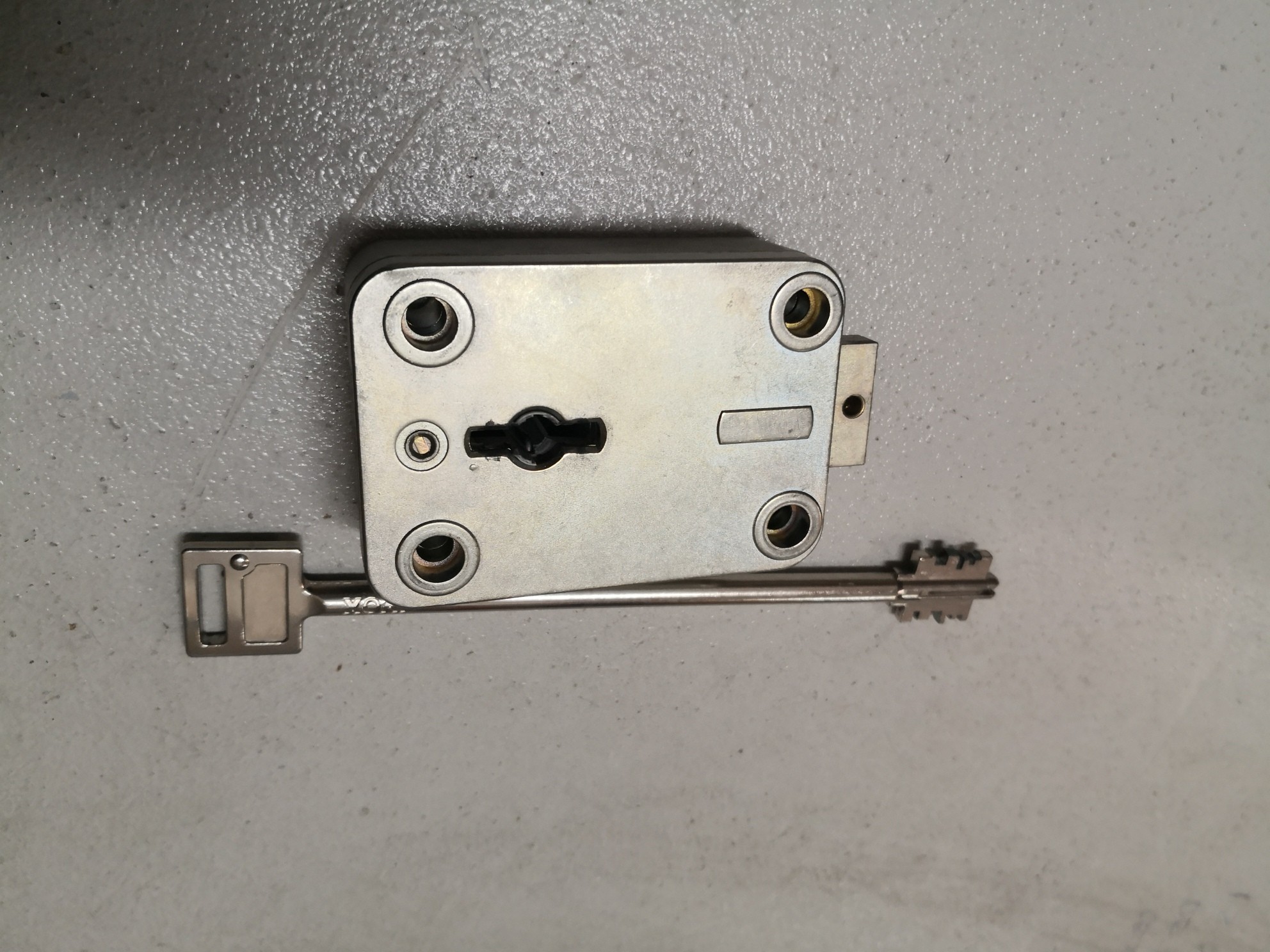 CERRADURA DE OCASION STUV IVOX 180mm