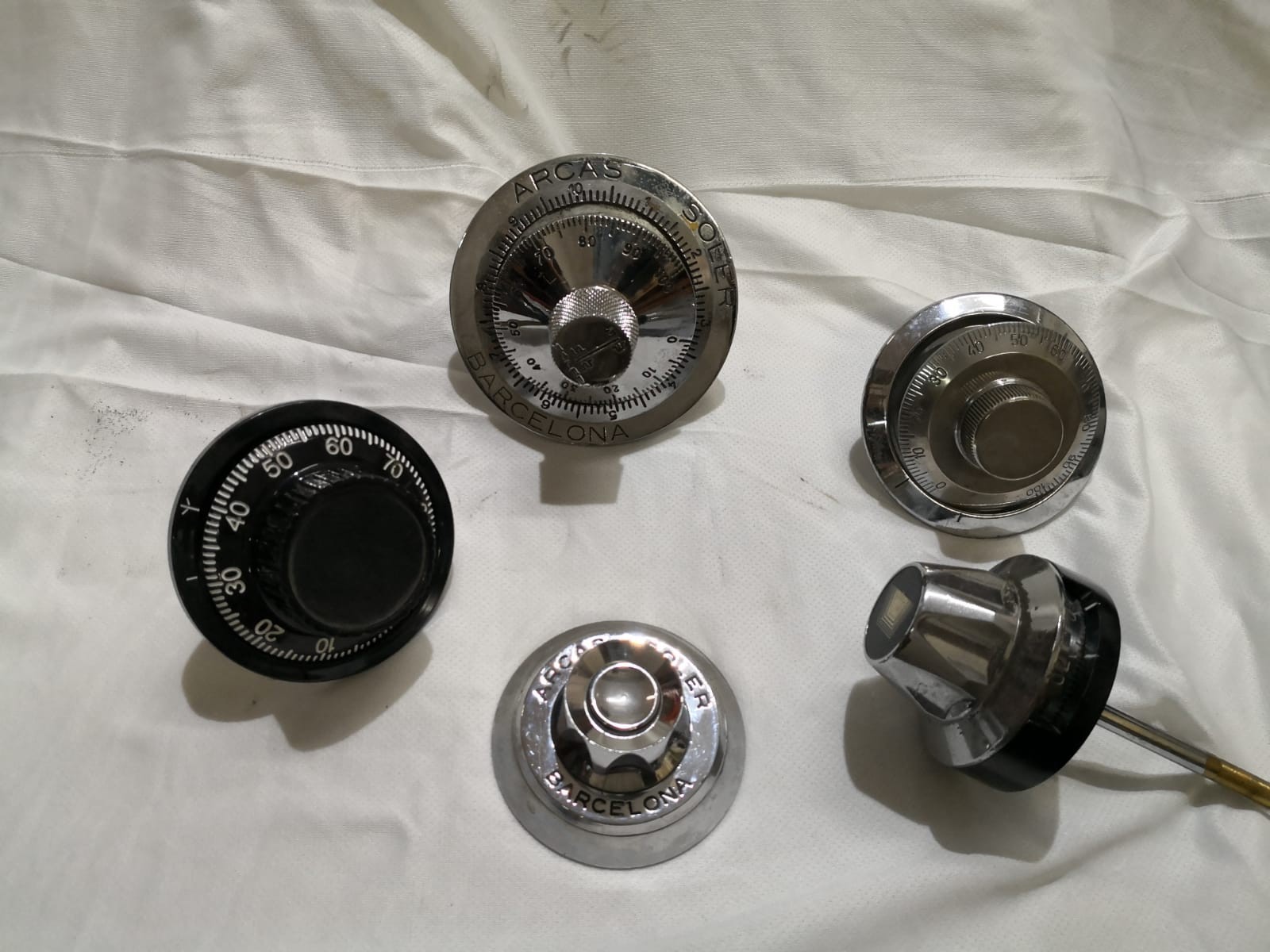 COMBINACIONES Y DIALES USADOS DE ALQUILER