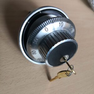 DIAL NUMERICO CROMADO CON CERRADURA  89MM L1779