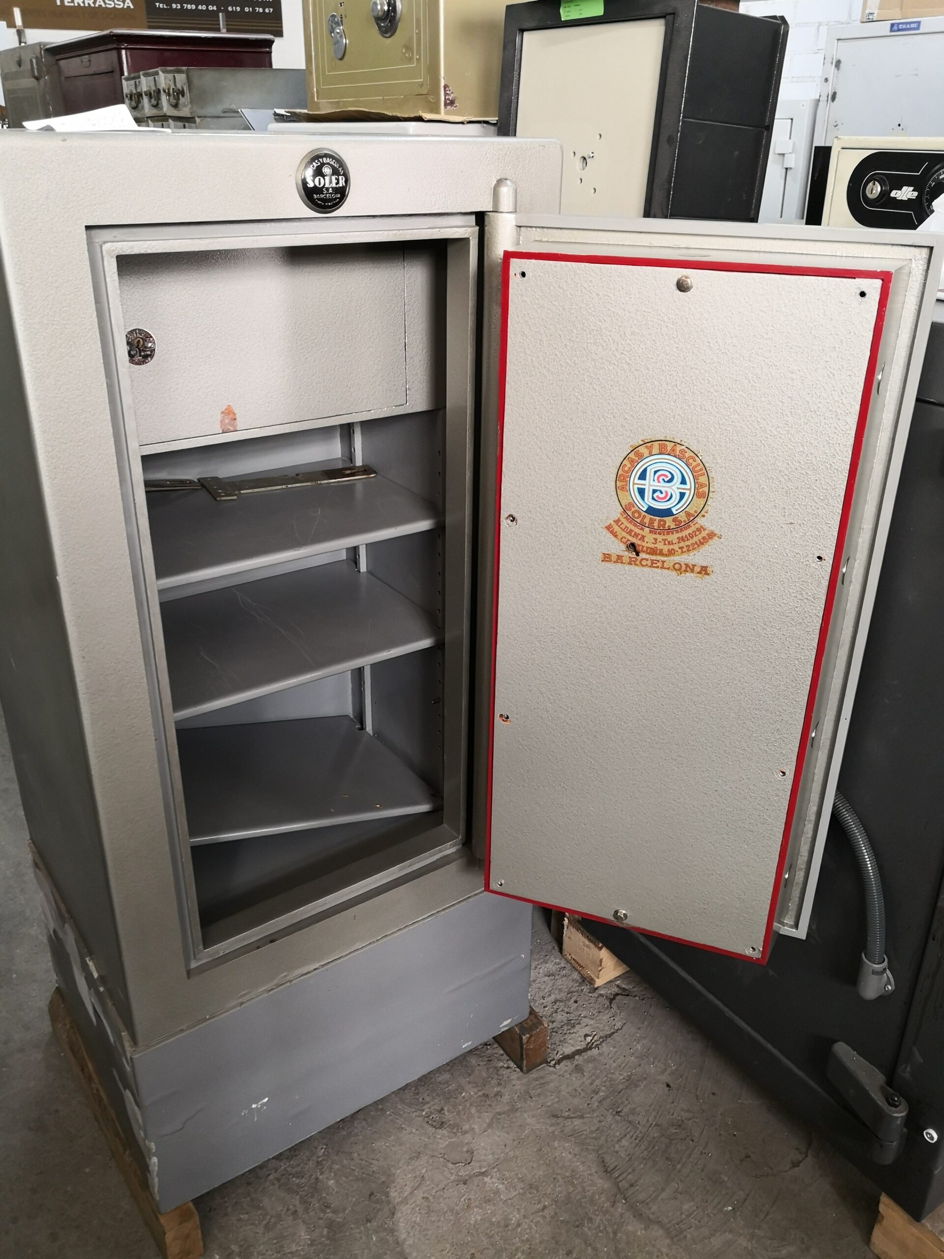 CAJA FUERTE SOLER ANTIGUA 1 CAJA FUERTE SOLER ANTIGUA