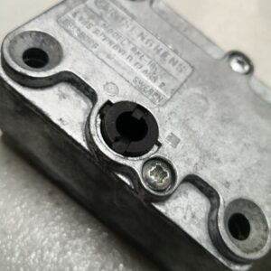 ROSENGRENS  LLAVES TALLADAS JUEGO DE 2