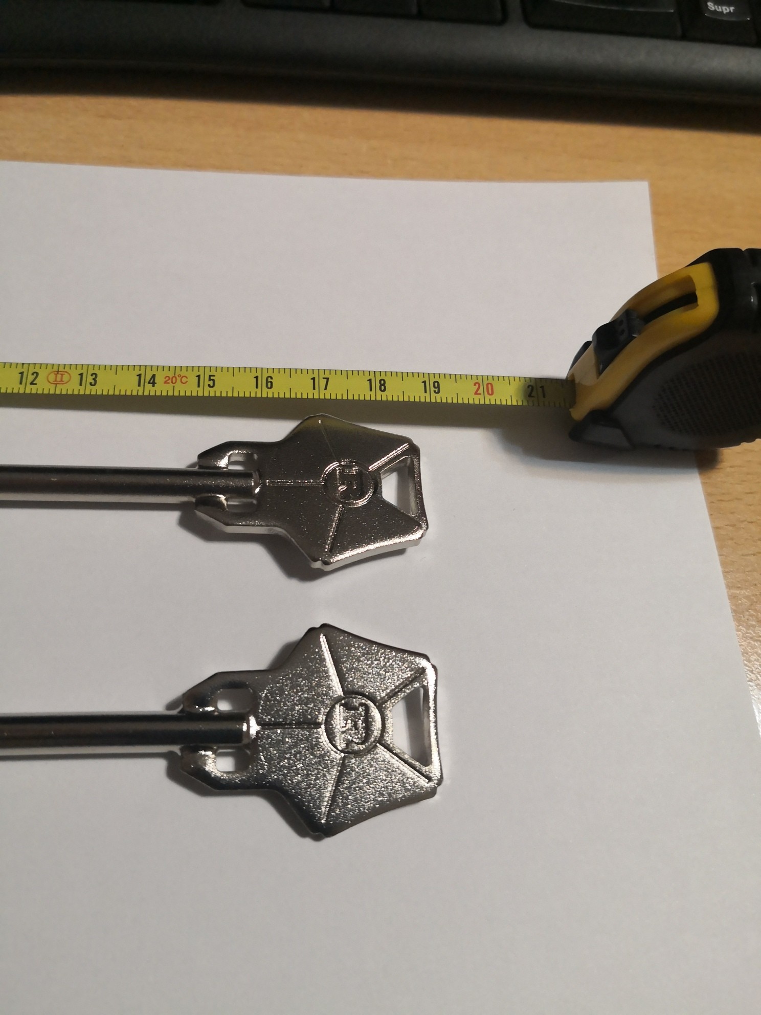 ROSENGRENS LLAVES TALLADAS JUEGO DE 2