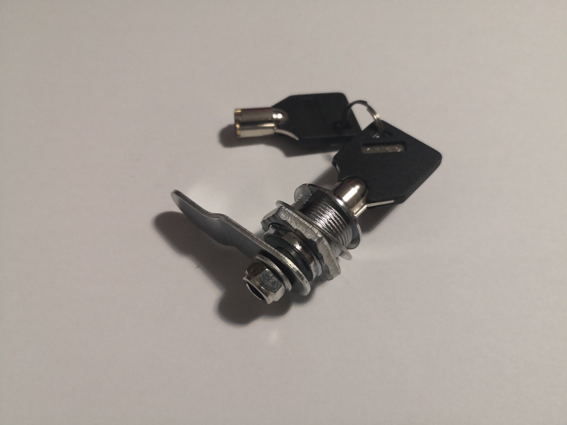 CERRADURA DE EMERGENCIA LLAVE TUBULAR