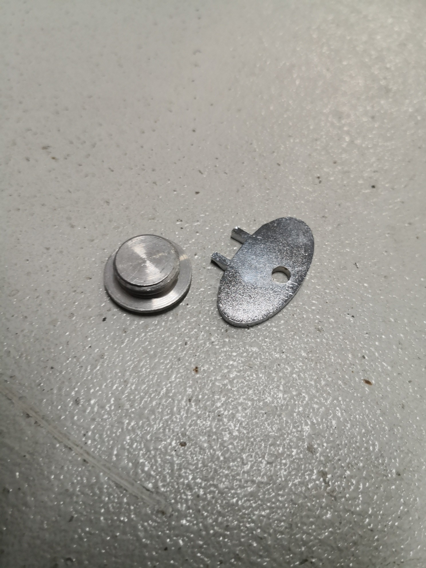 TAPA CERRADURA ARFE DE EMERGENCIA 2