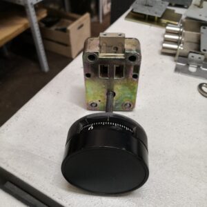 COMBINACION MECANICA CON DIAL ROHS