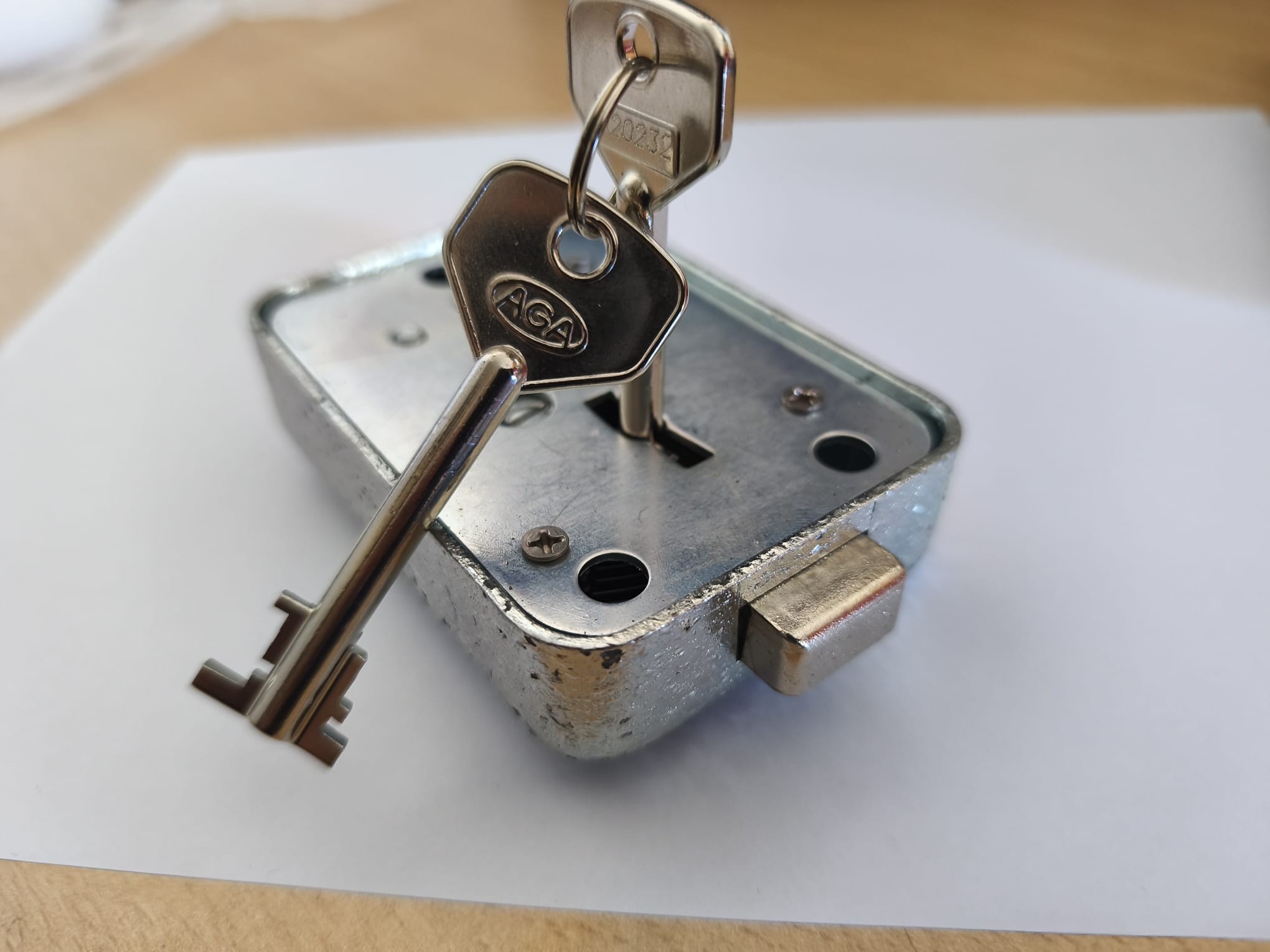 CERRADURA ARFE DE GORJAS AGA 1002 DOBLE PALA