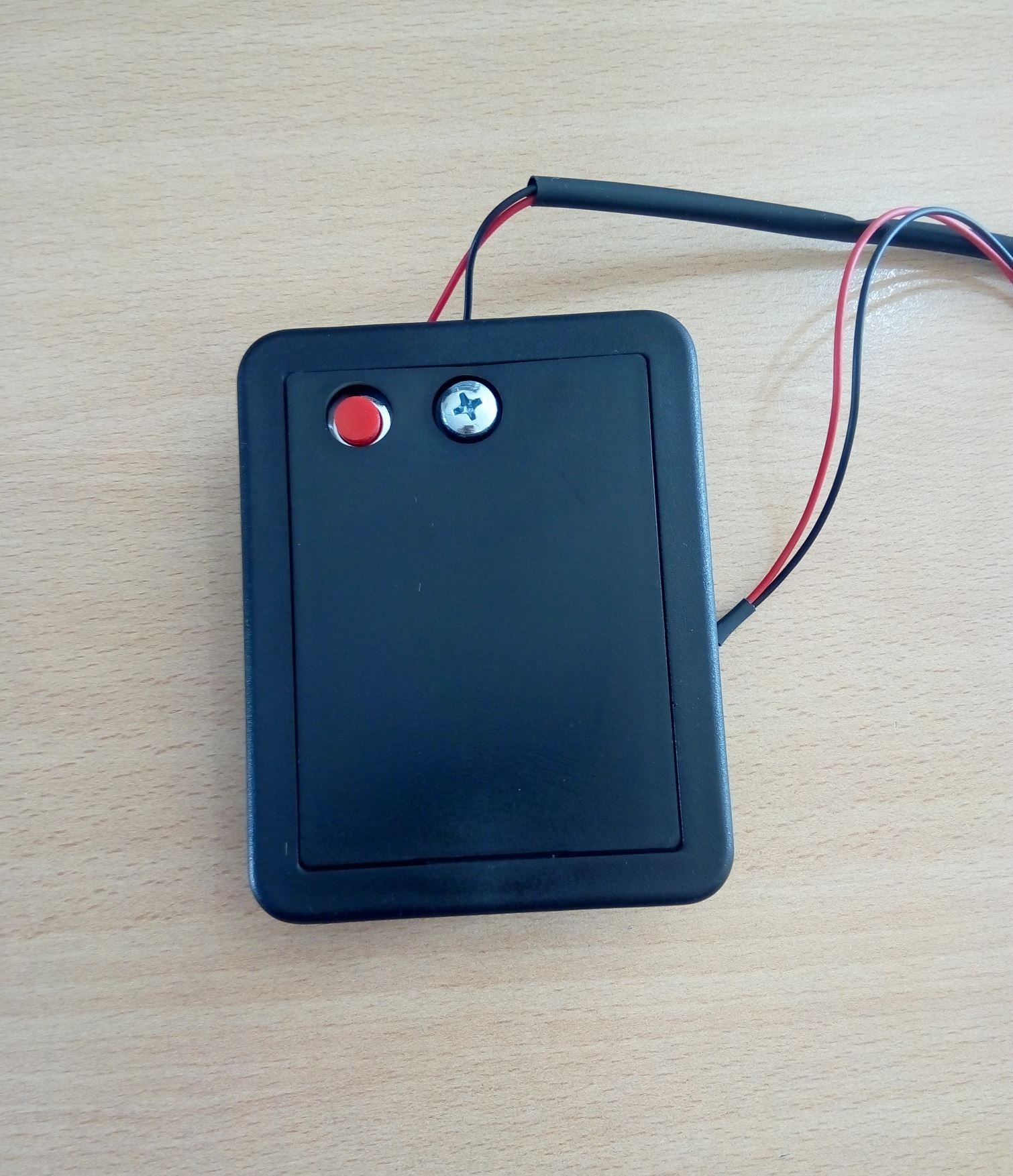 PORTAPILAS CON PULSADOR RESET CAJA FUERTE ARFE