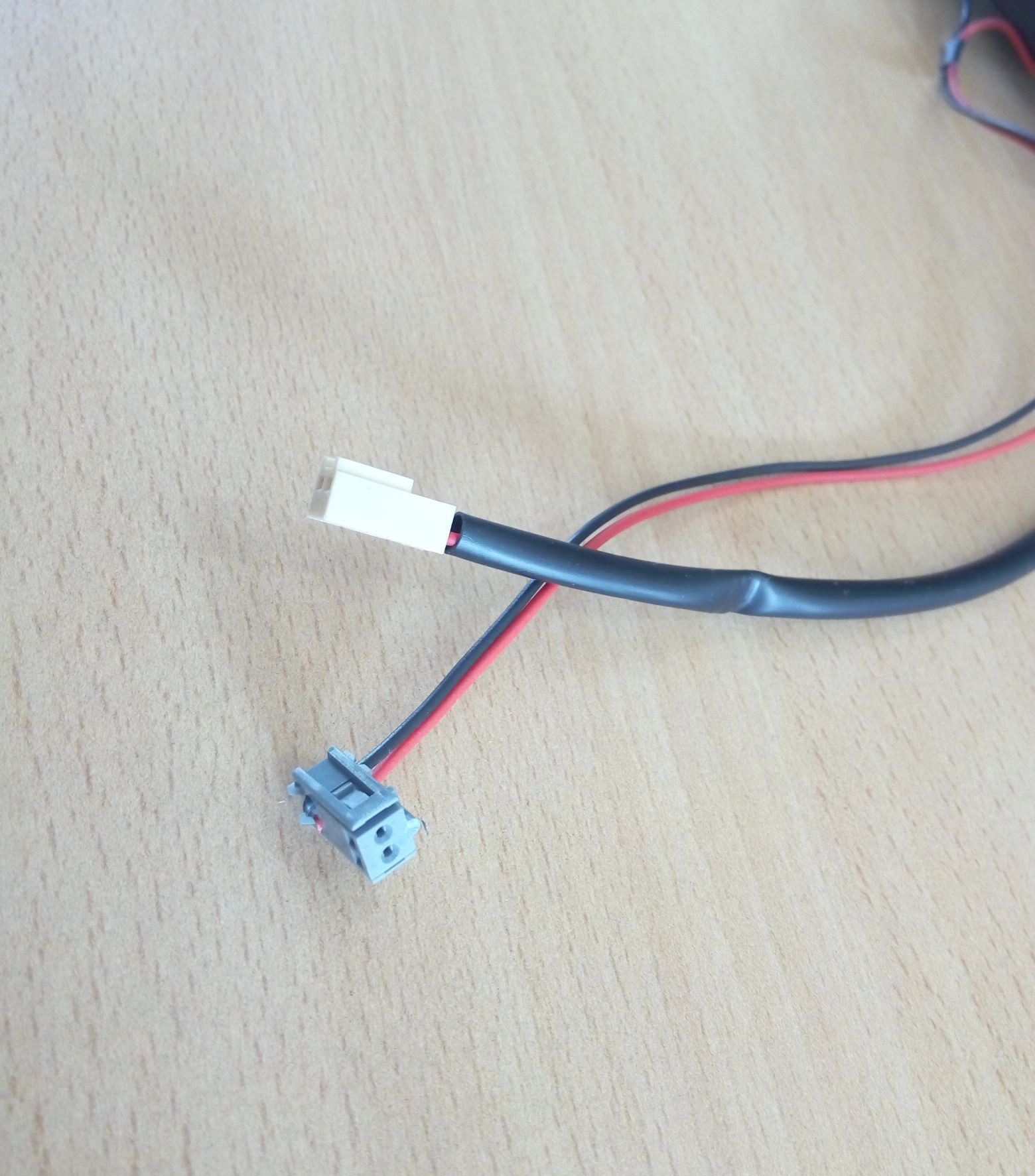 PORTAPILAS CON PULSADOR RESET CAJA FUERTE ARFE