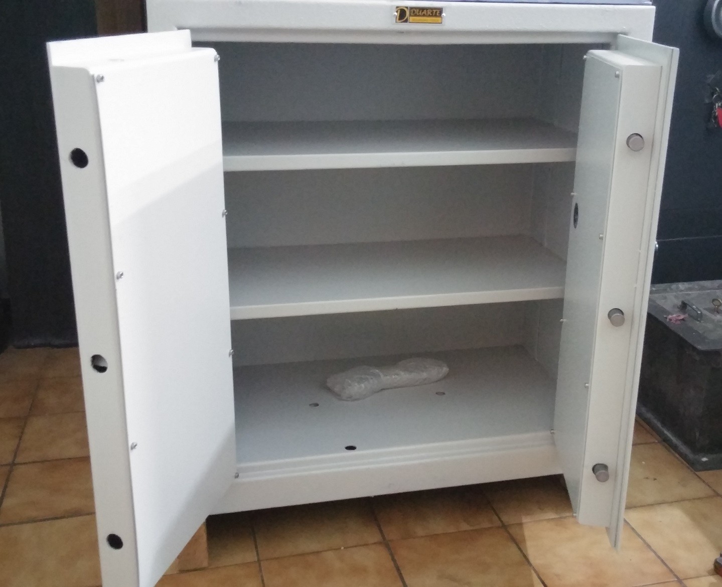 ARMARIO DE SEGURIDAD DUARTE AS2-231 LLAVE Y COMBINACION