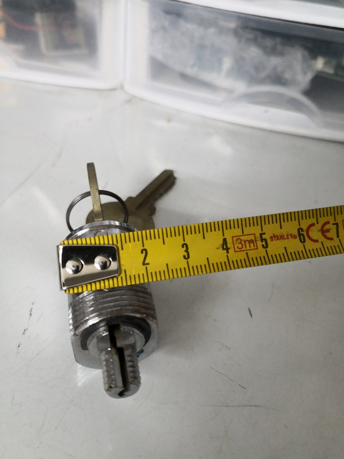 CERRADURA JIS LLAVE SERRETA