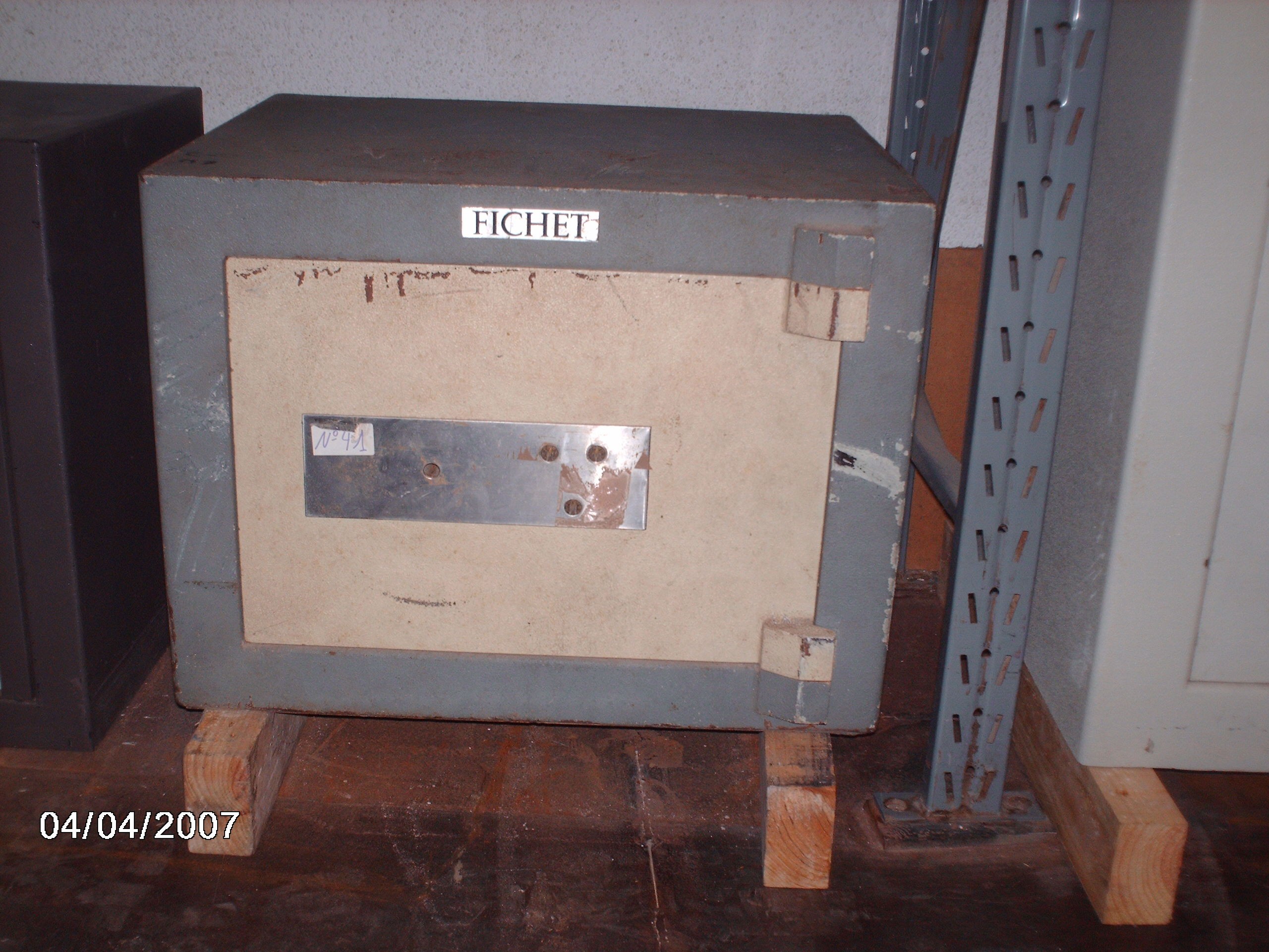 CAJA FUERTE FICHET FR 32 BLINDADA SEGUNDA MANO 2 CAJA FUERTE FICHET FR 32 BLINDADA SEGUNDA MANO