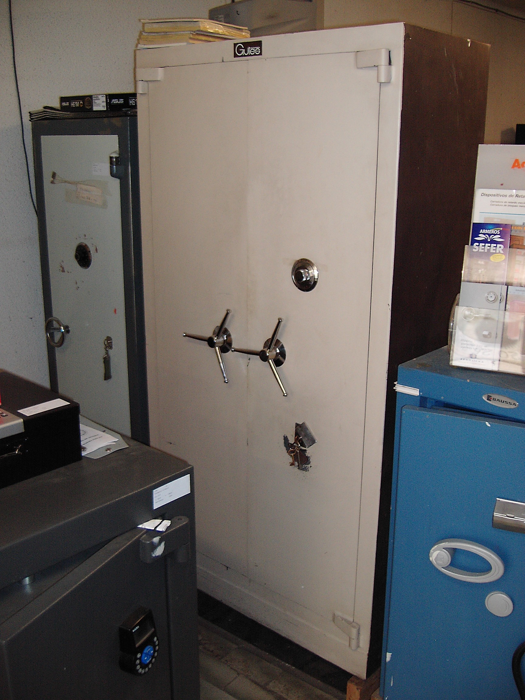 ARMARIO GUTES BLINDADO DE ALTA SEGURIDAD SEGUNDA MANO 1 ARMARIO GUTES BLINDADO DE ALTA SEGURIDAD SEGUNDA MANO