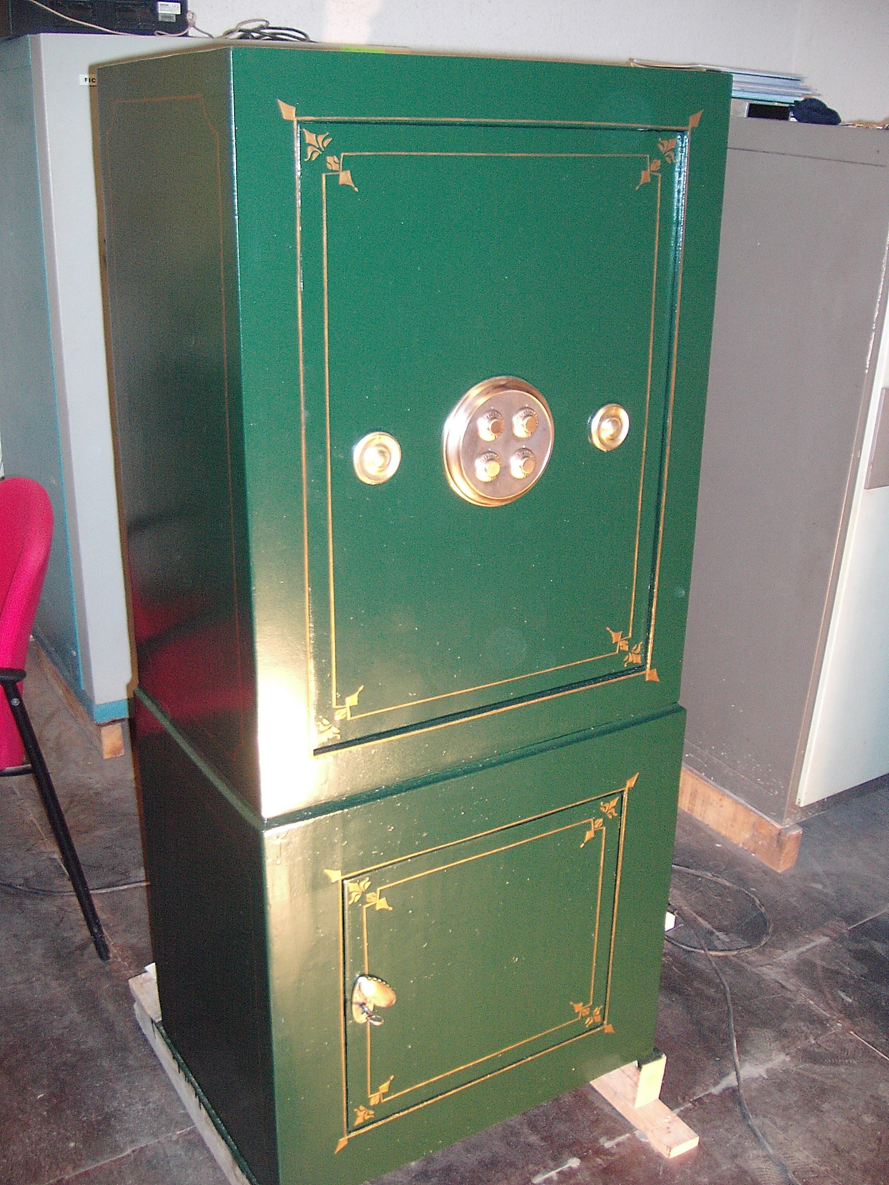 RESTAURACIÓN DE CAJAS FUERTES