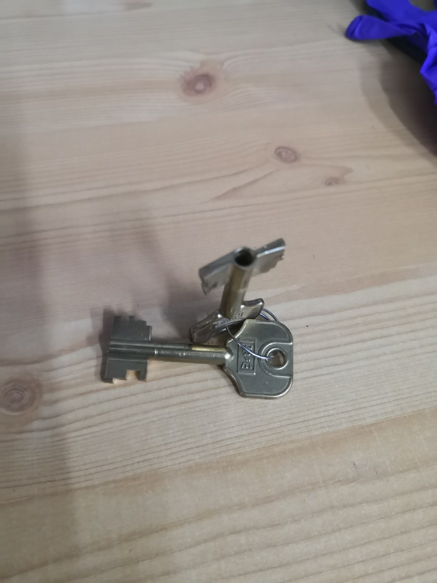 COPIA LLAVE DE GORJAS PARA CAJA FUERTE ARFE, FECOR Y COFAC