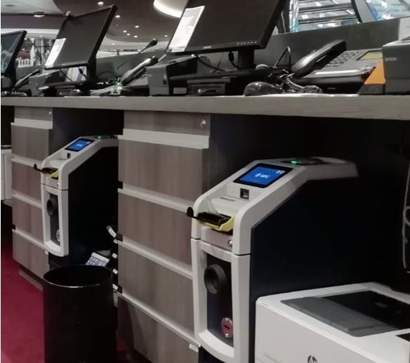 INSTALACION GUNNEBO SAFEDEPOSIT D1K CAJA FUERTE INGRESADOR DE EFECTIVO