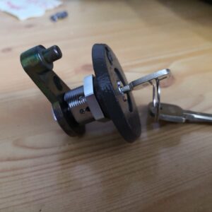 KIT SUSTITUCION DE CERRADURA GORJAS POR LLAVE DE PUNTOS