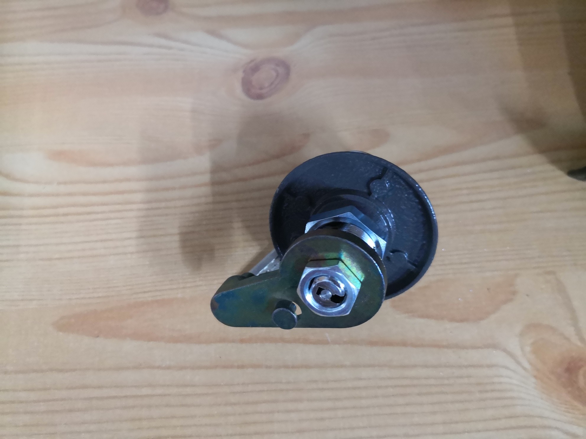 KIT SUSTITUCION DE CERRADURA GORJAS POR LLAVE DE PUNTOS