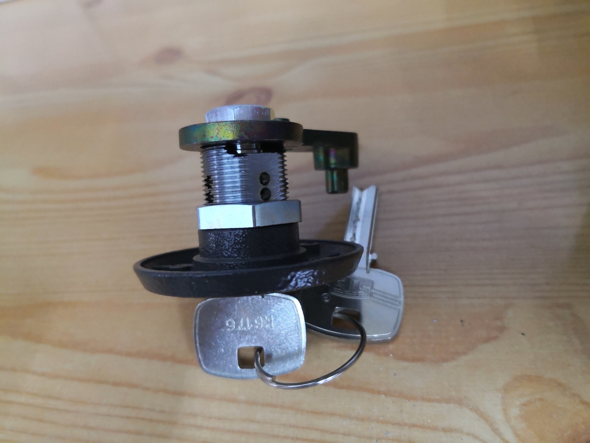 KIT SUSTITUCION DE CERRADURA GORJAS POR LLAVE DE PUNTOS