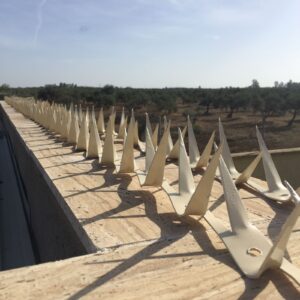 PUAS DE MURO ANTI SALTO