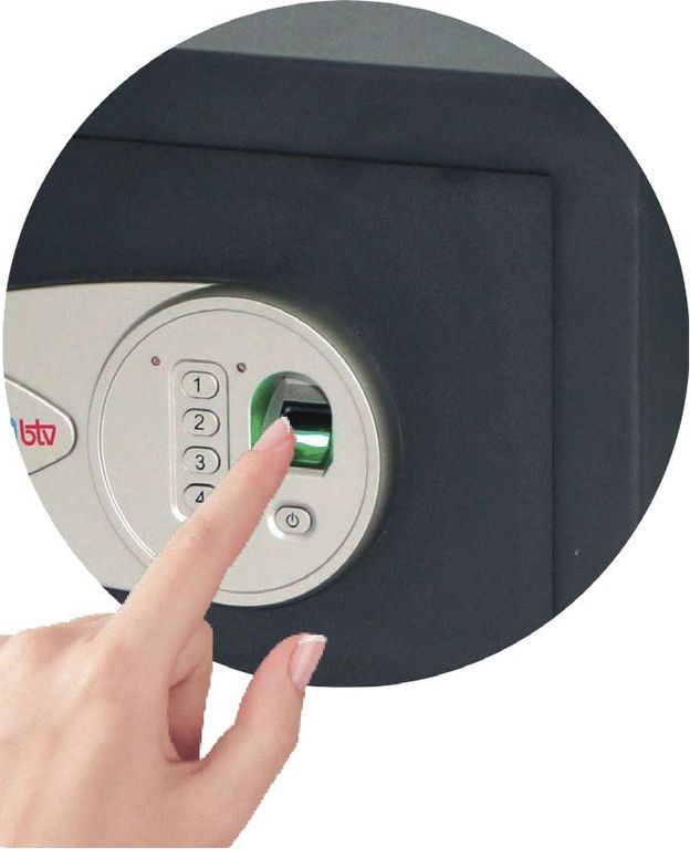 DETALLE TECLADO CAJAS FUERTES BIOMÉTRICAS HUELLA DACTILAR BTV TECNA 250 Y TECNA 410