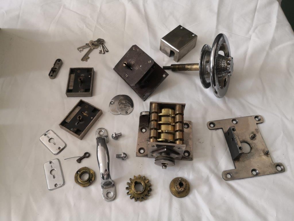 CONJUNTO MECANISMOS CAJA FUERTE SOLER CAPDEVILA ANTIGUA