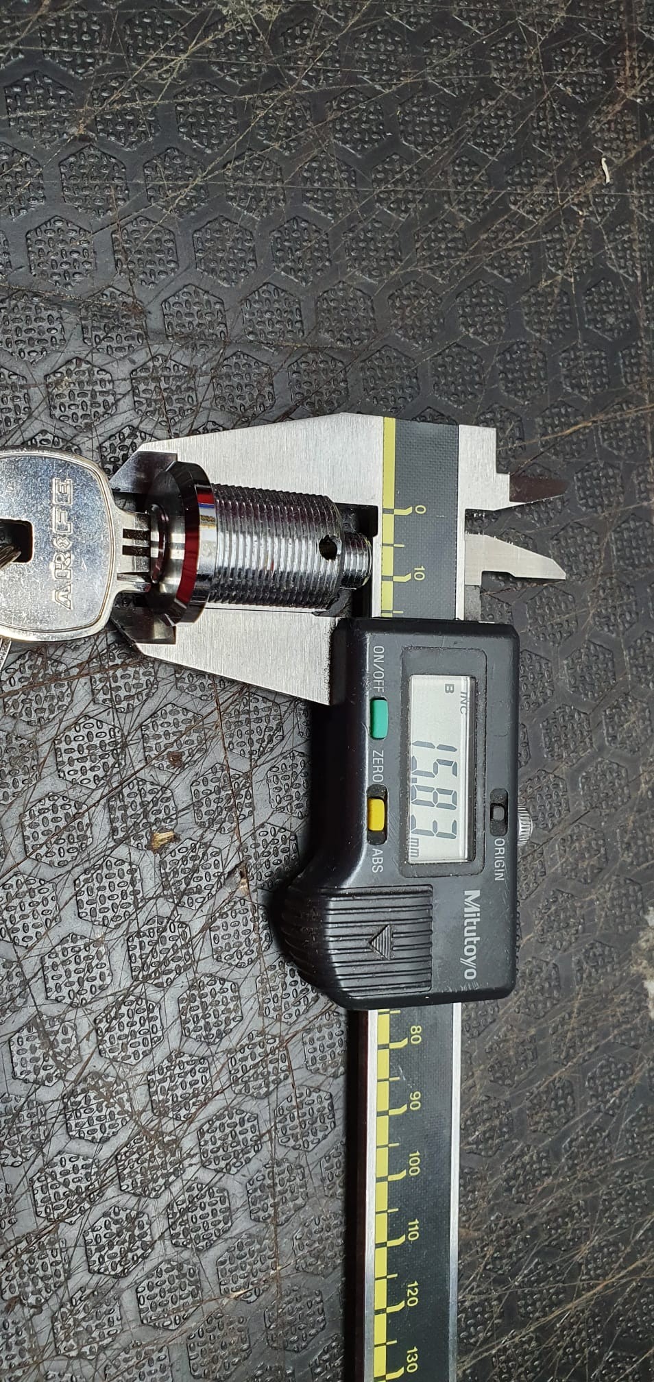 CERRADURA DE LLAVE DE PUNTOS IZQUIERDAS DESCENTRADA LLAVE CORTA PARA ARFE