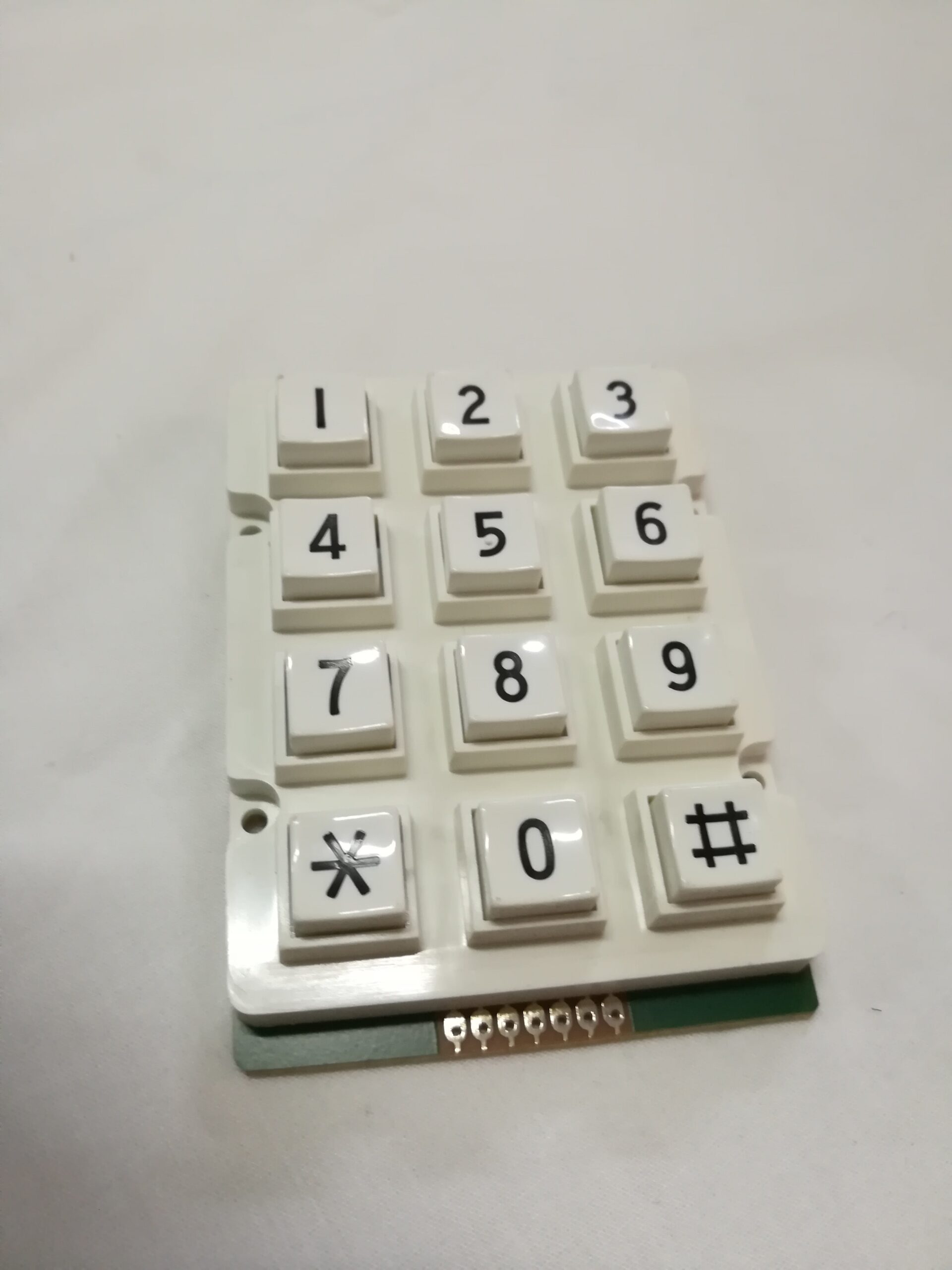 TECLADO BOTONES CAJAS DE HOTEL ARFE