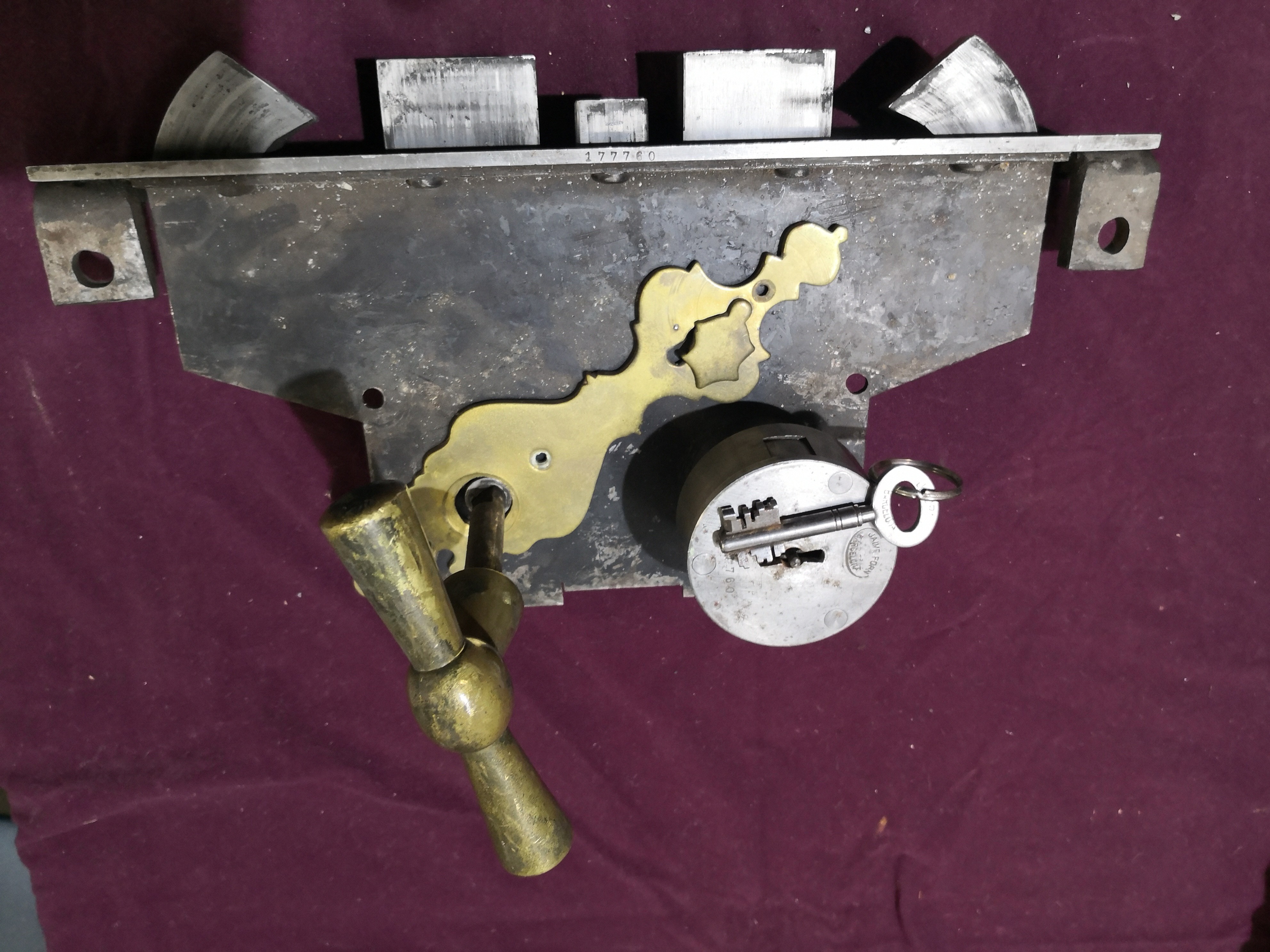 CERRADURA MAHUER 1929