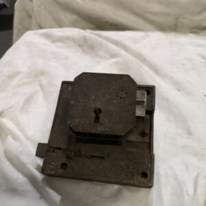 CERRADURA CAJA  FUERTE ANTIGUA  SOBREPONER