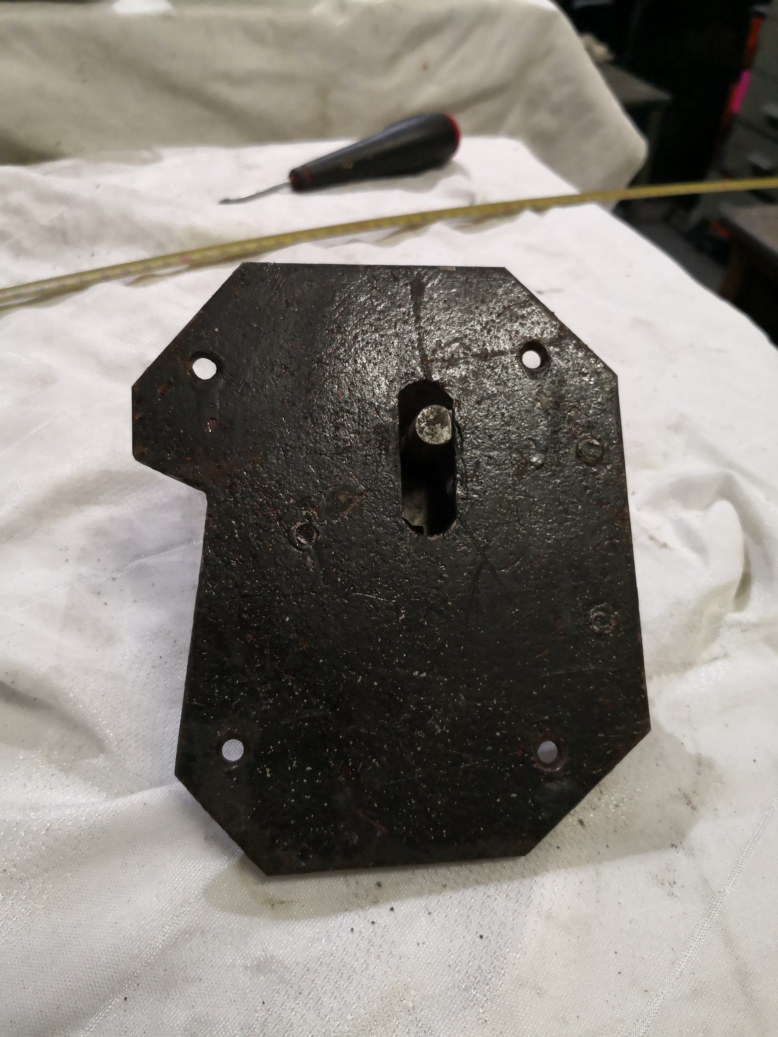 CERRADURA EMBUTIDA PARA CAJA FUERTE ANTIGUA 2