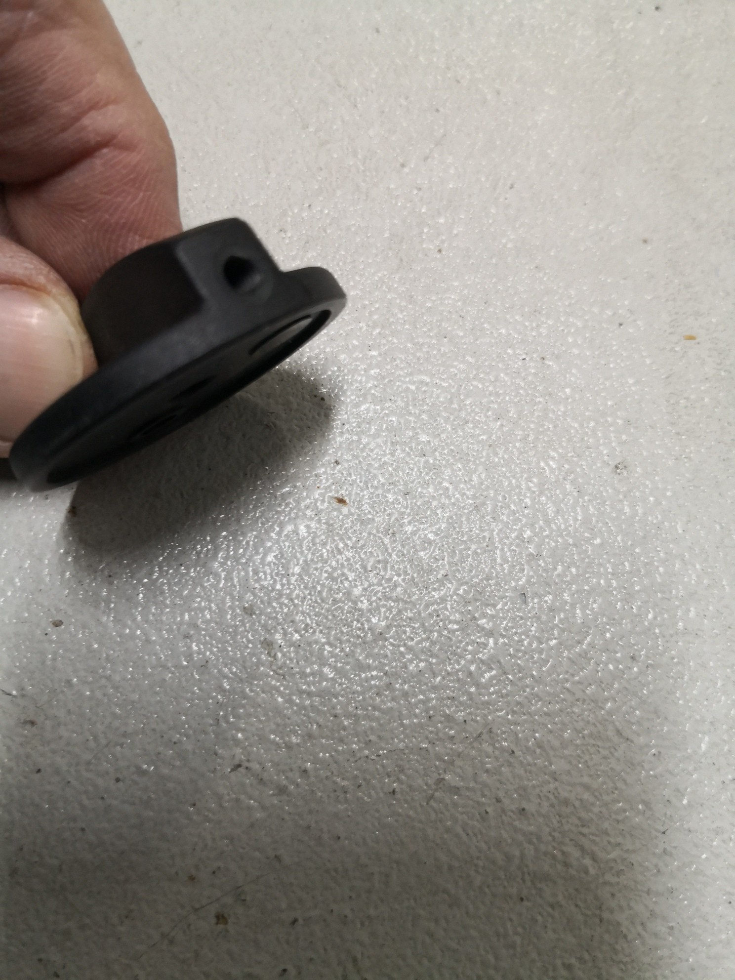 POMO PLANO SIN EJE DE PLASTICO PARA CAJAS FUERTES ARFE FECOR