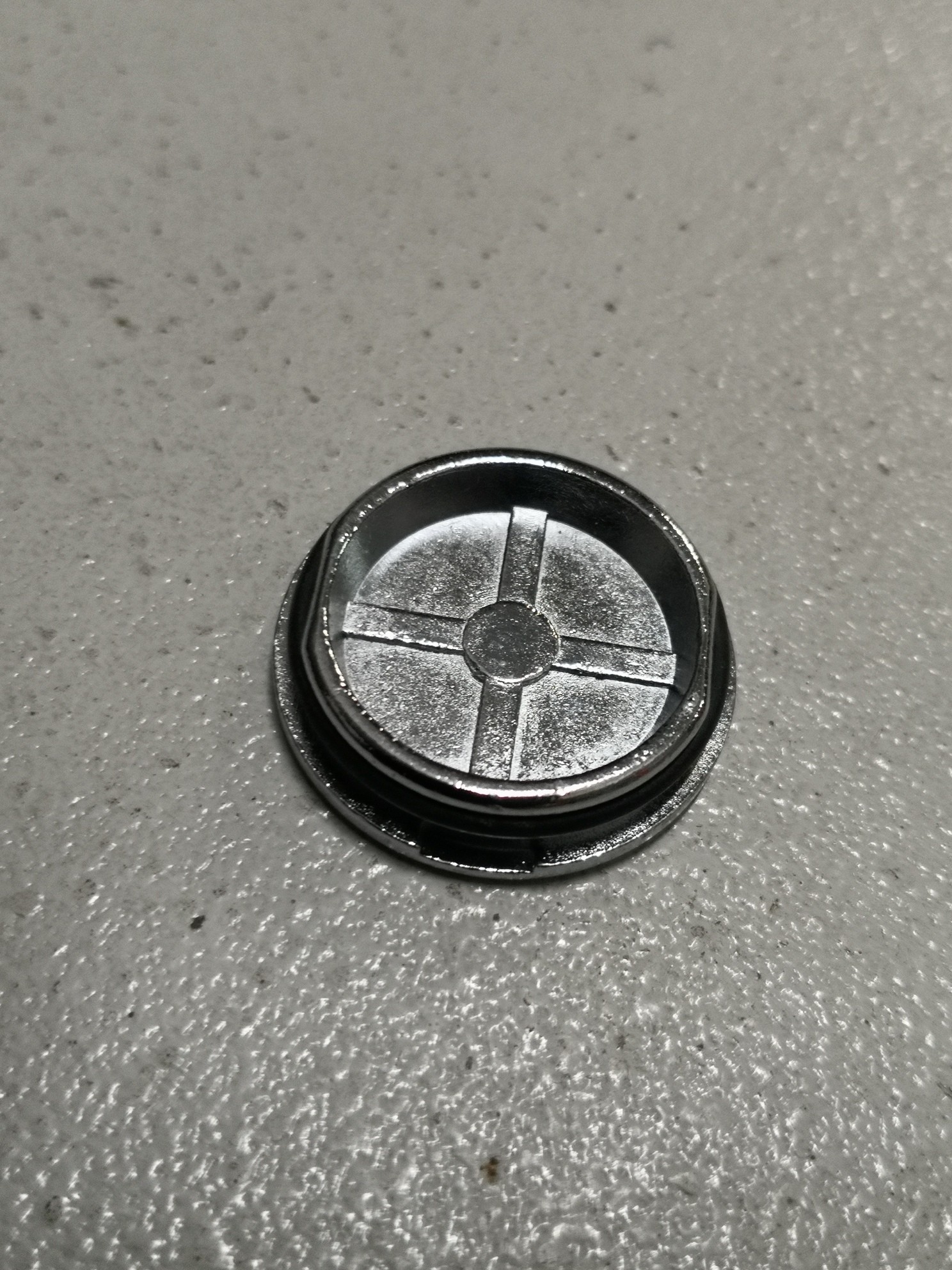 TAPA CERRADURA DE EMERGENCIA 1