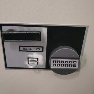 INSTALACION CERRADURAS ELECTRONICAS EN CAJAS FUERTES