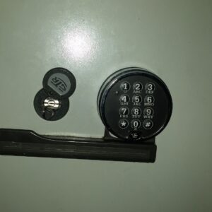 INSTALACION CERRADURAS ELECTRONICAS EN CAJAS FUERTES GTR-GTV-